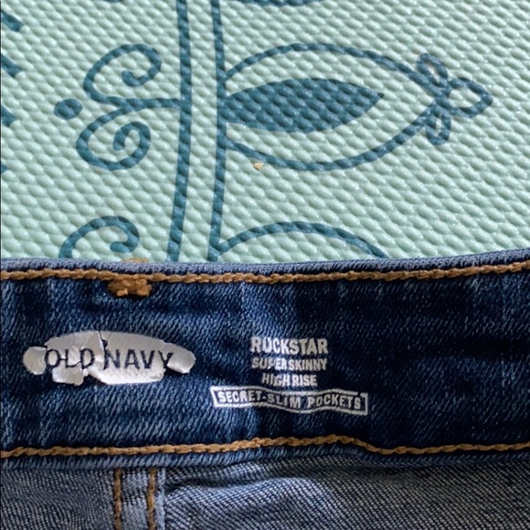 Old Navy Jeans! 🦋 - Picture 4 of 8